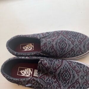 Vans Women's Black and Burgundy Patterned Sneakers